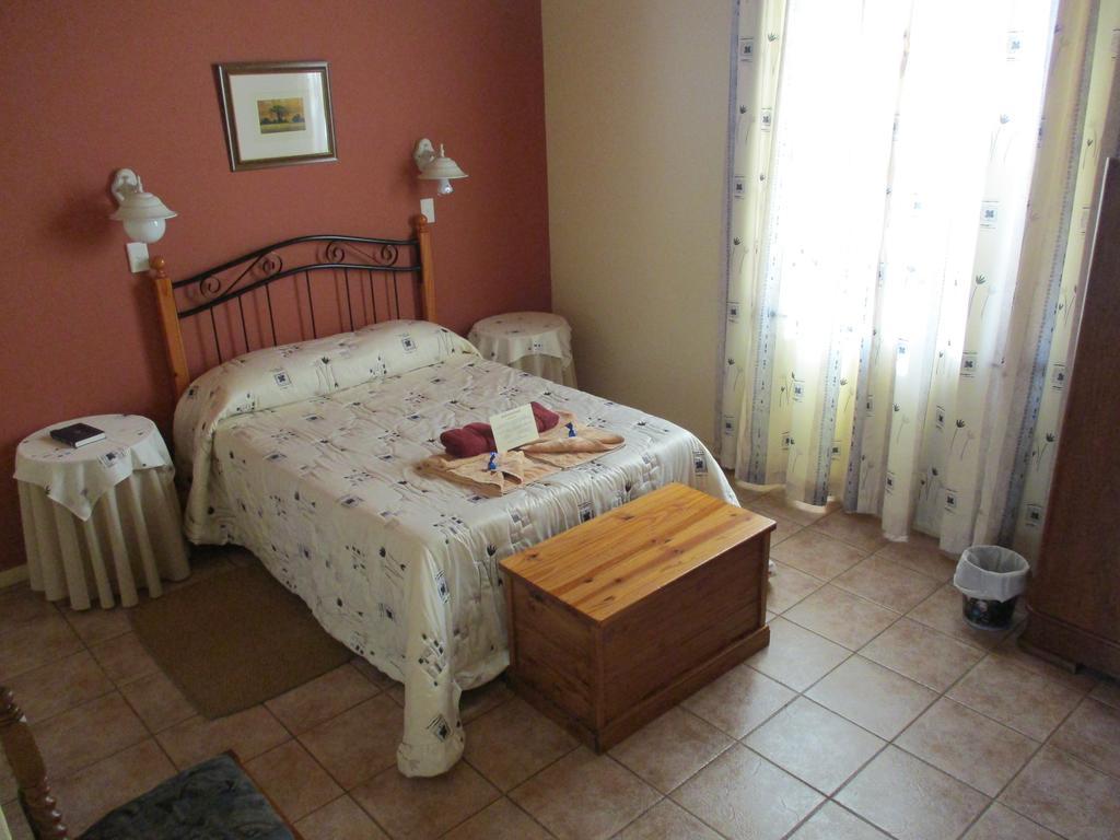 Van Rhyn Guest House Vanrhynsdorp Ngoại thất bức ảnh