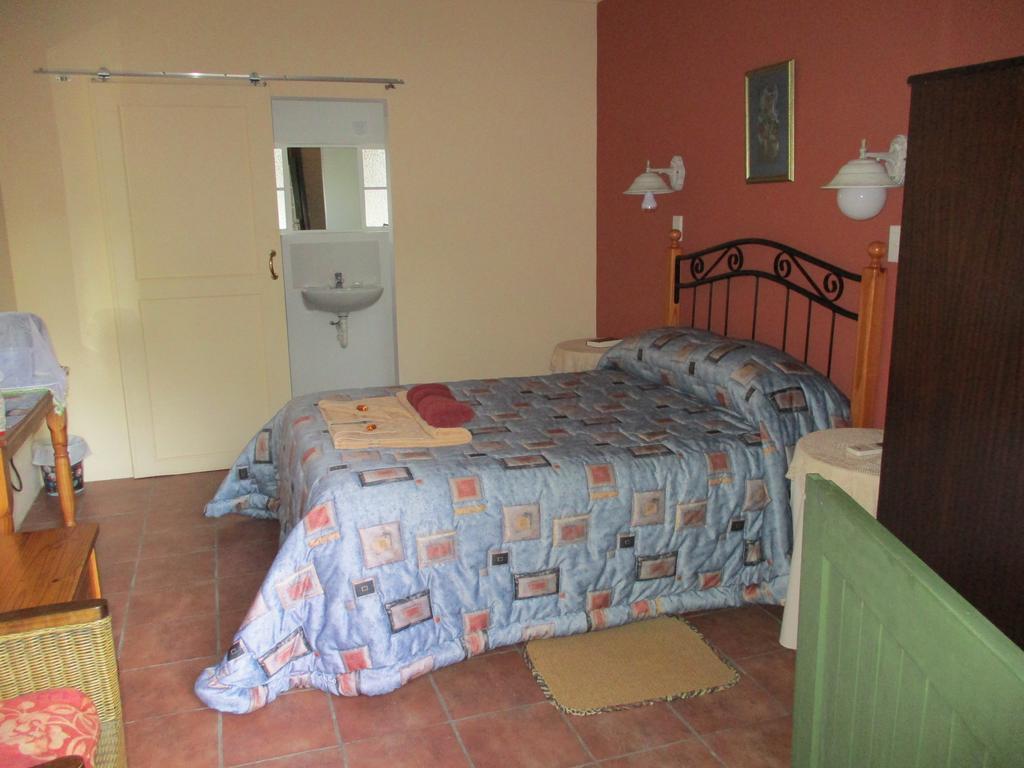 Van Rhyn Guest House Vanrhynsdorp Ngoại thất bức ảnh
